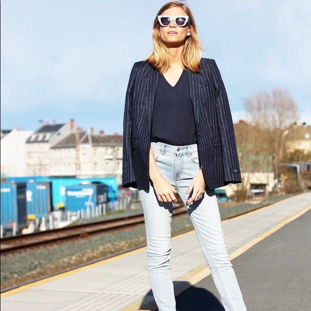 Navy pinstriped blazer BCBG | XXS